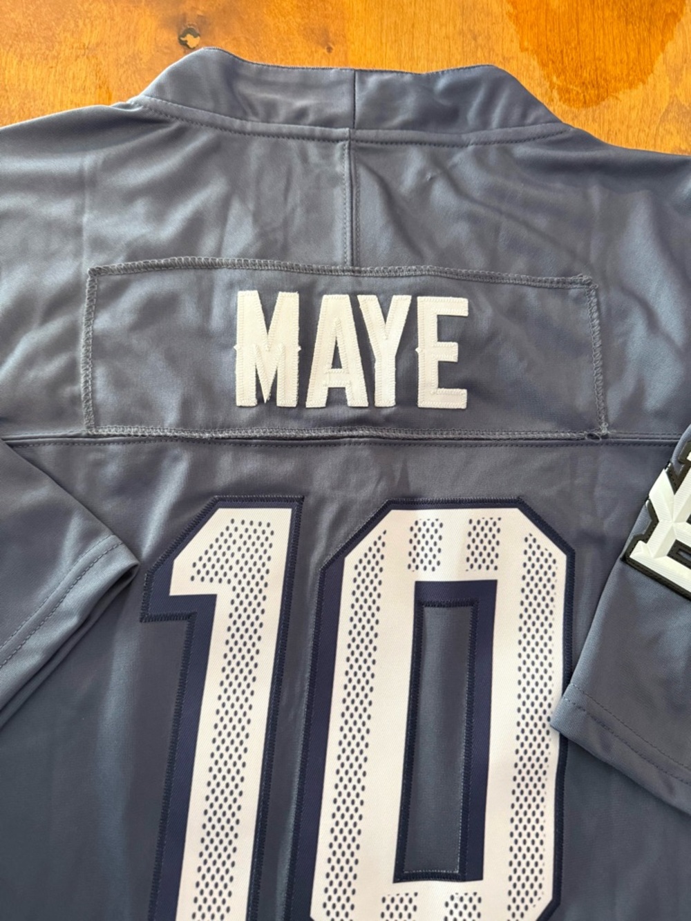 Drake Maye New England Patriots jersey size Large